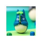 Mein Nachbar Totoro Wackelfigur blauer Totoro mit Blatt