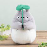 Mein Nachbar Totoro Dondoko Dance Plüschfigur großer Totoro mit Blatt 30 cm